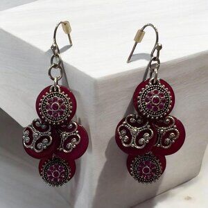 Retired Avon Dangling Layered‎ Magenta and Metal 4 Disc Earrings